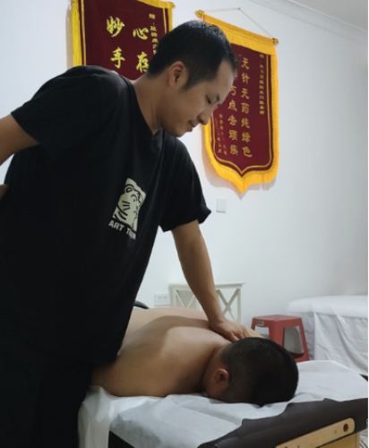 陳易飛給朋友調理